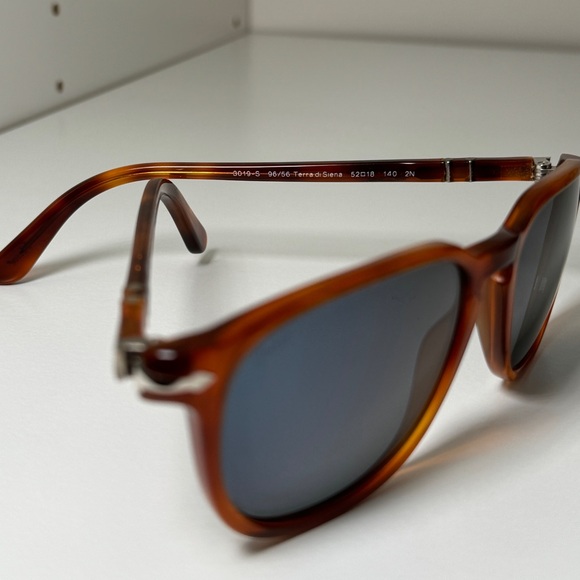 Persol Sunglass | Terra di Siena | GREAT CONDITION with Original Packaging - Picture 9 of 13